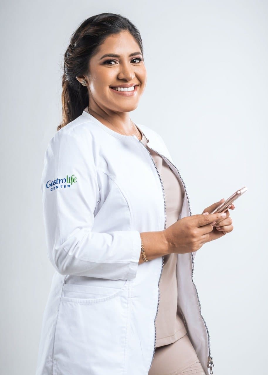 Retrato de la Dra. Maizury Garzón Mayorga, gastroenteróloga, en GastroLife Center